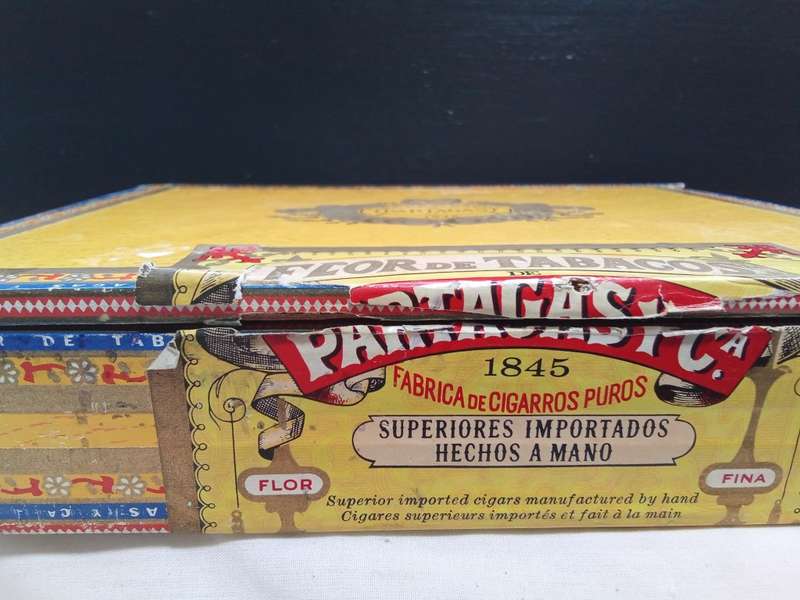 Vintage empty cigar box