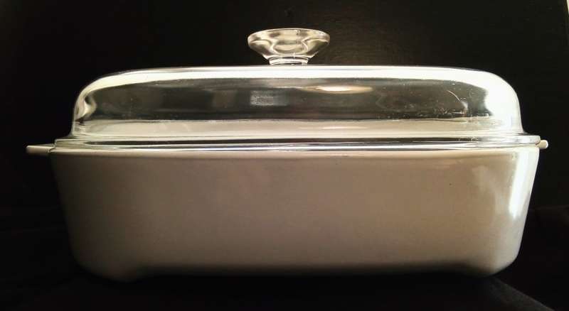 CorningWare MW-A-10 Microwave Browning Dish with Lid