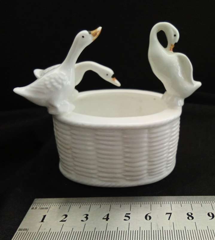 Gorgeous small Royal Ascot Florentine porcelain dish with 3 geese