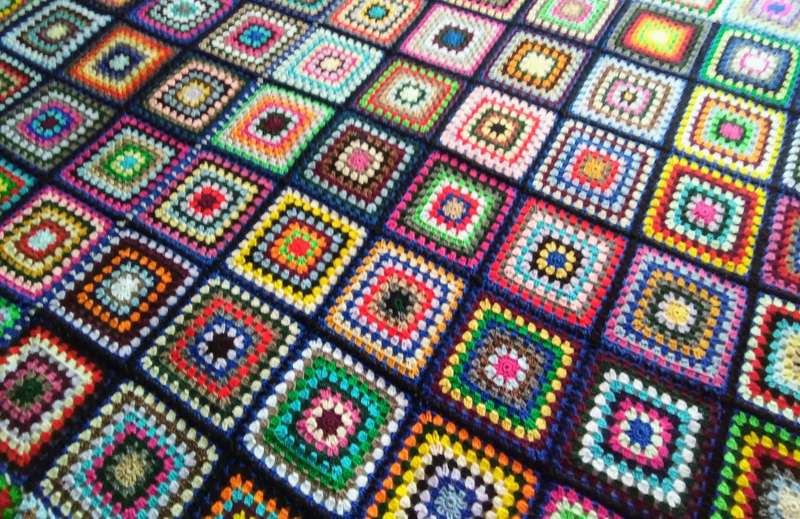 My absolute favourite! Stunning vintage hand crocheted blanket (About 170x175cms)