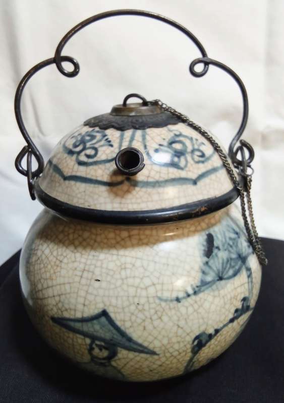 Vintage (possibly antique) oriental crackle glaze opium pot