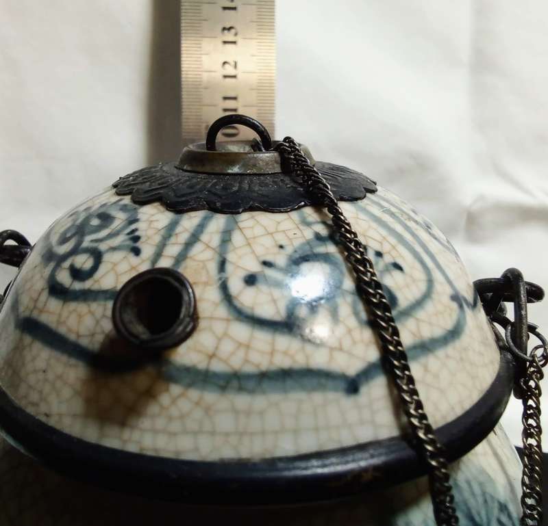 Vintage (possibly antique) oriental crackle glaze opium pot