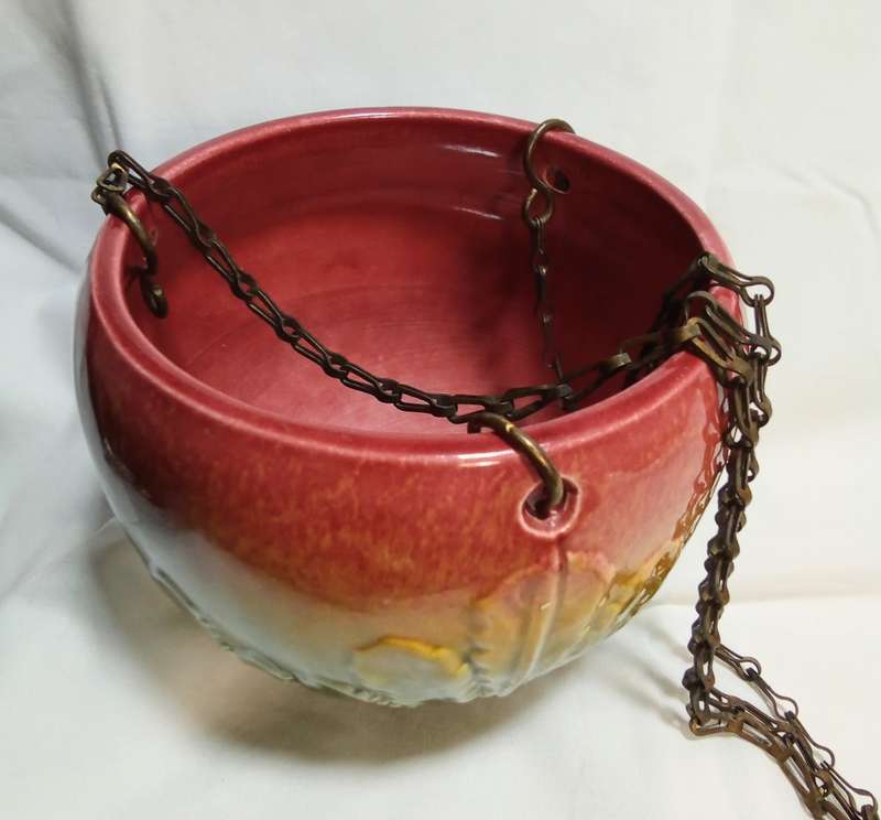 Stunning vintage ceramic hanging bowl in perfect condition