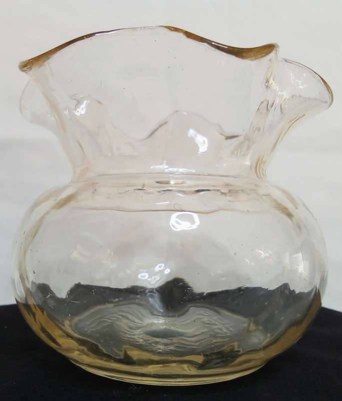 Beautiful Vintage small hand made glass vase