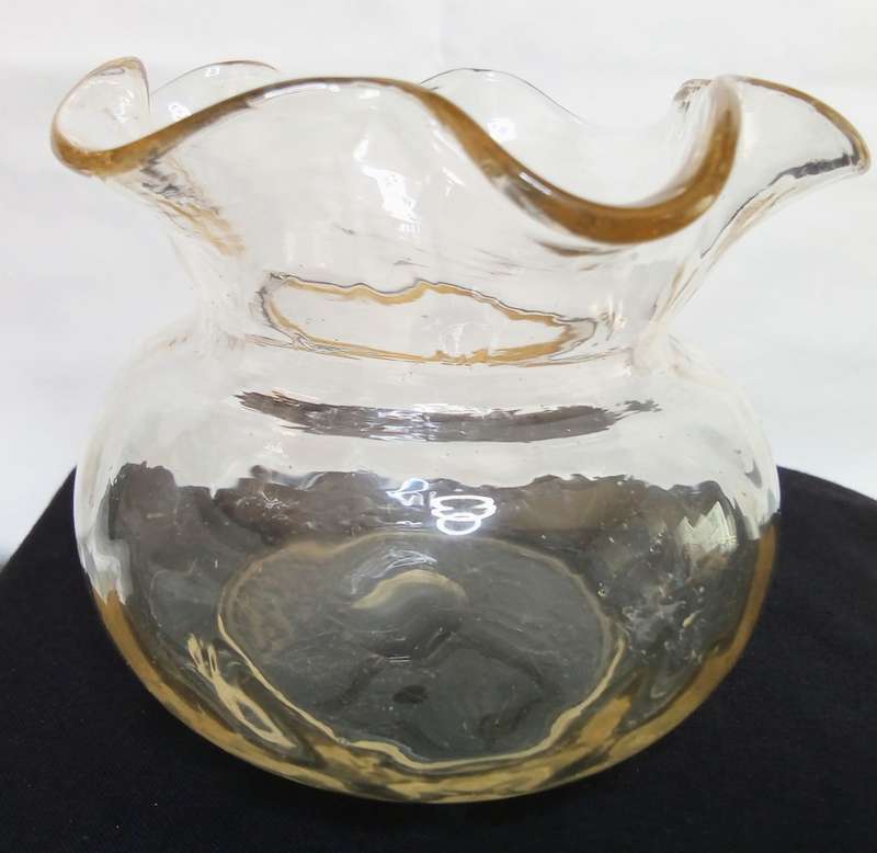 Beautiful Vintage small hand made glass vase