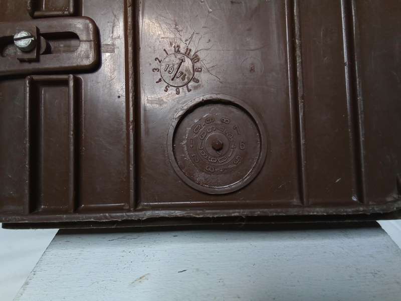 Small ammo box - dated Nov. 1974