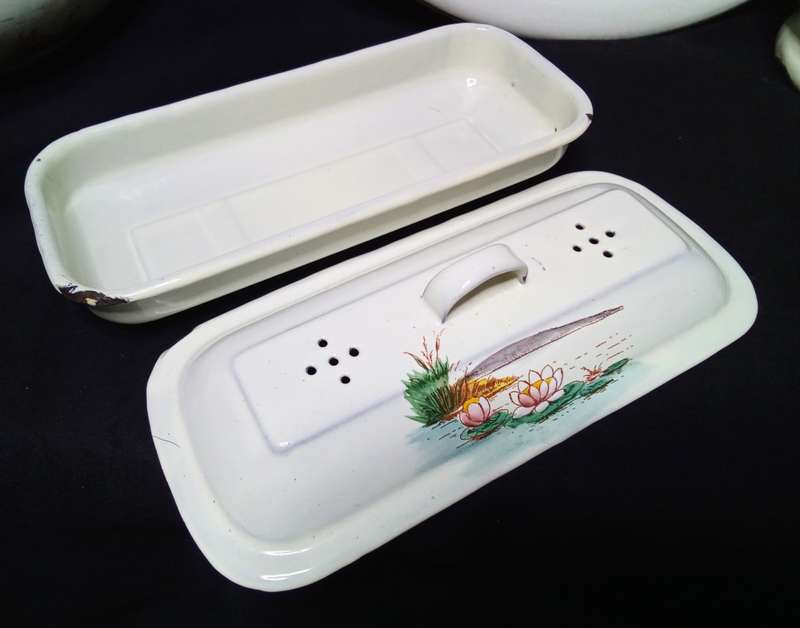 Most magnificent Antique enamel wash set