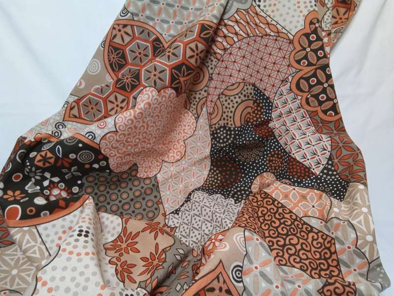 Lovely tablecloth 120x120cms
