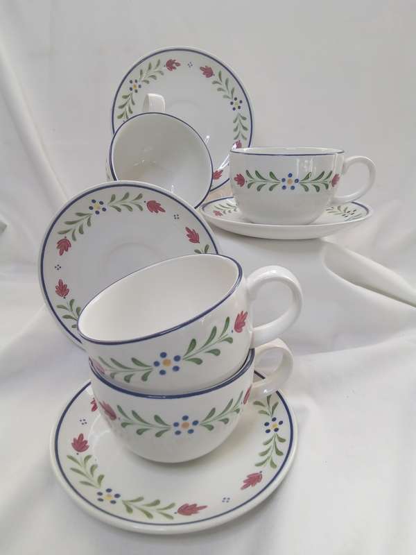 Four beautiful Johnson Brothers `Provincial` duo`s
