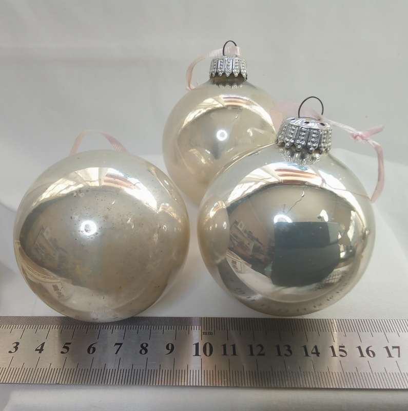 Three stunning vintage German Christmas baubles