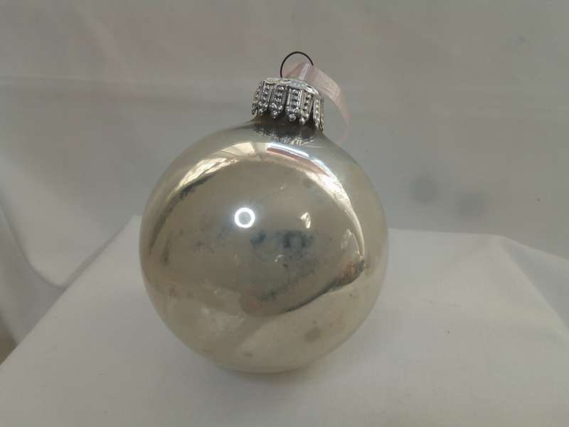 Three stunning vintage German Christmas baubles