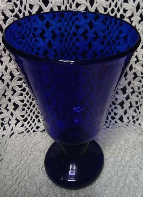 Beautiful Vintage mouth blown cobalt blue goblet glass/vase