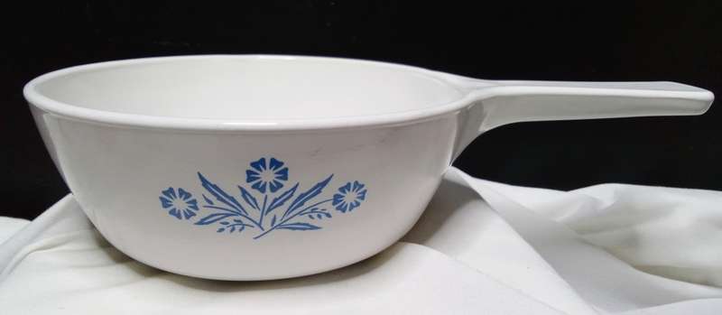 Small vintage Corning ware blue cornflower saucepan
