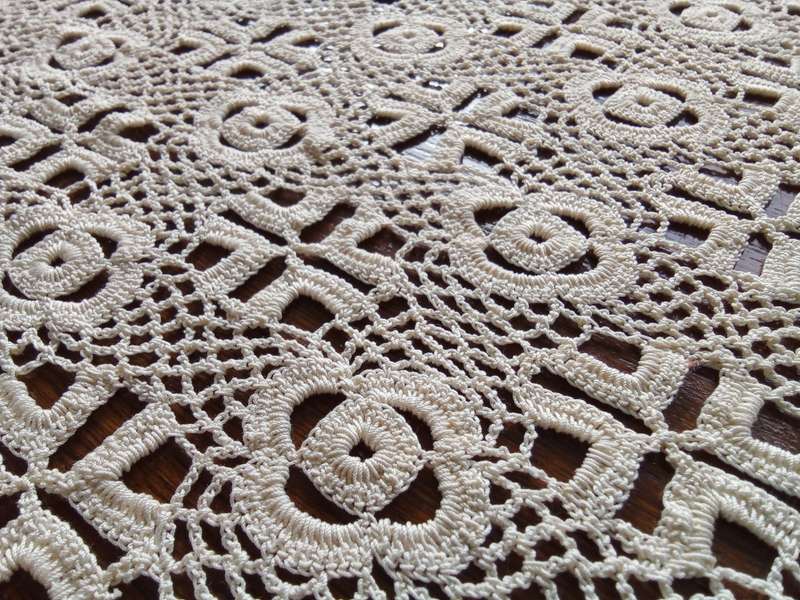 Magnificent large vintage hand crocheted tablecloth