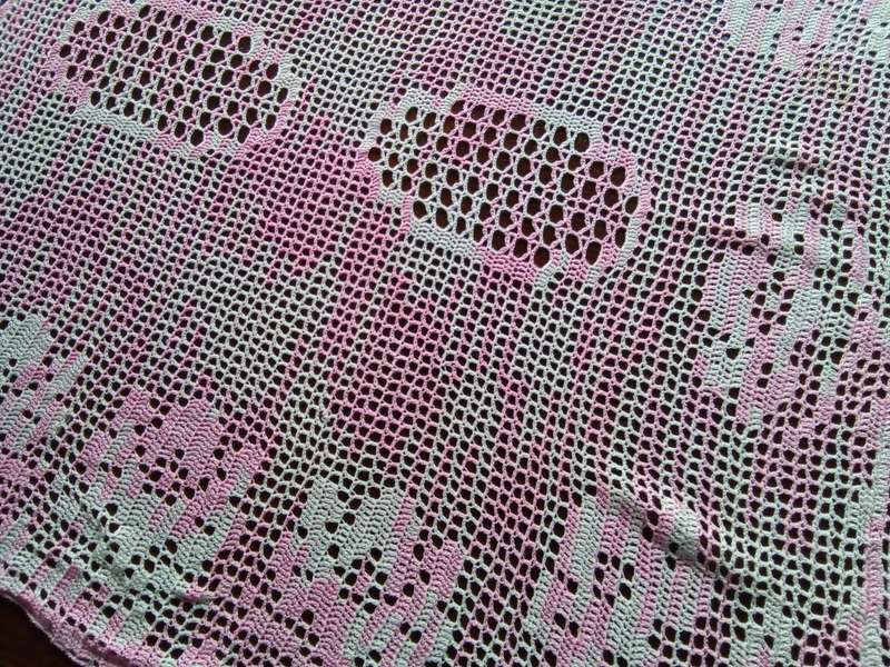 Lovely vintage filet crocheted tablecloth