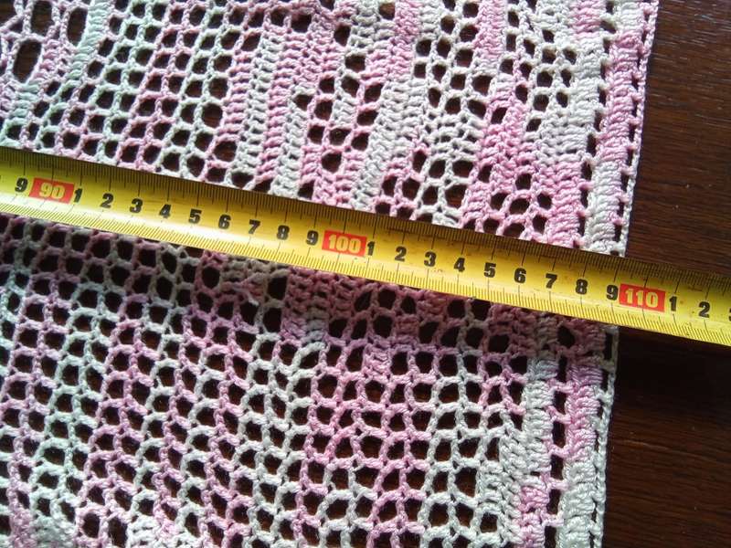 Lovely vintage filet crocheted tablecloth