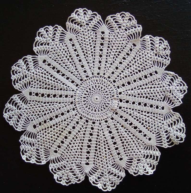 Pretty vintage crocheted doily