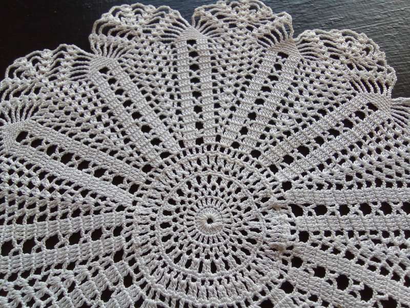 Pretty vintage crocheted doily