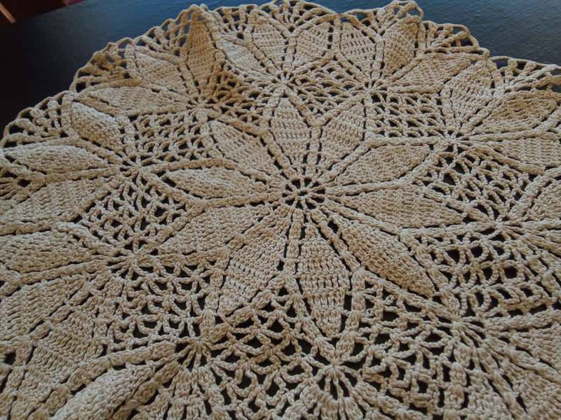 Very pretty vintage crocheted doily