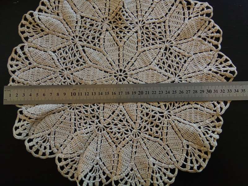 Very pretty vintage crocheted doily