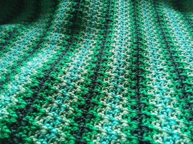 Stunning vintage hand crocheted blanket - quite dense and heavy