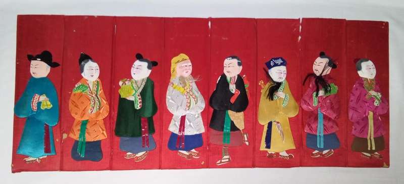 Lovely vintage Chinese collapsible table screen