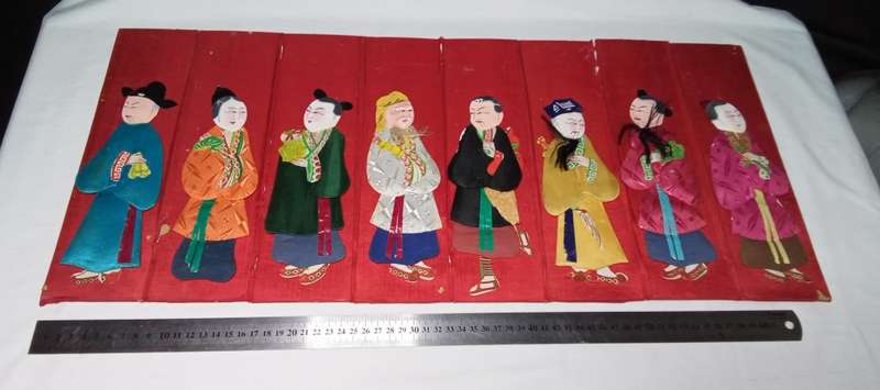 Lovely vintage Chinese collapsible table screen