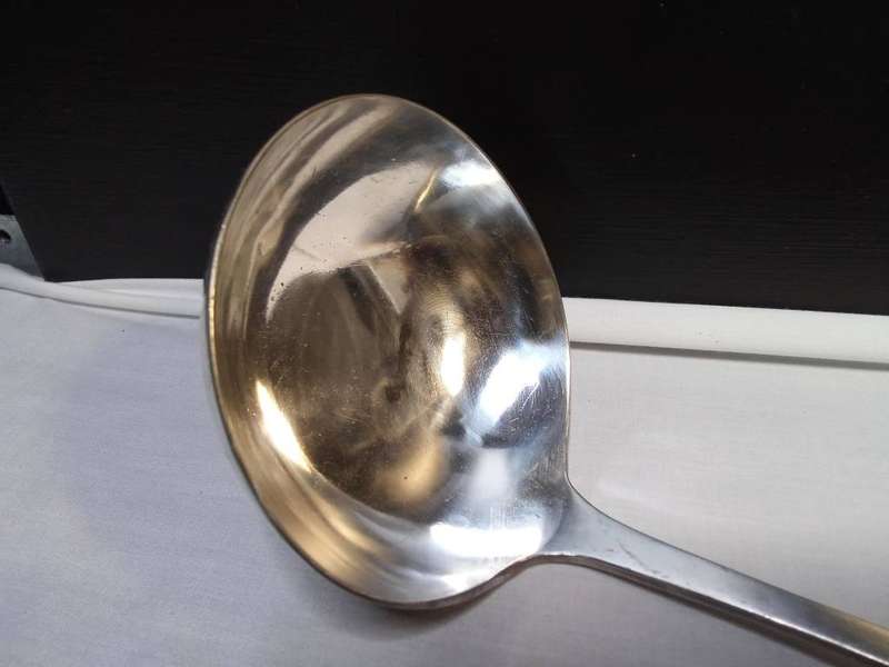 Beautiful Vintage silver plated soup ladle