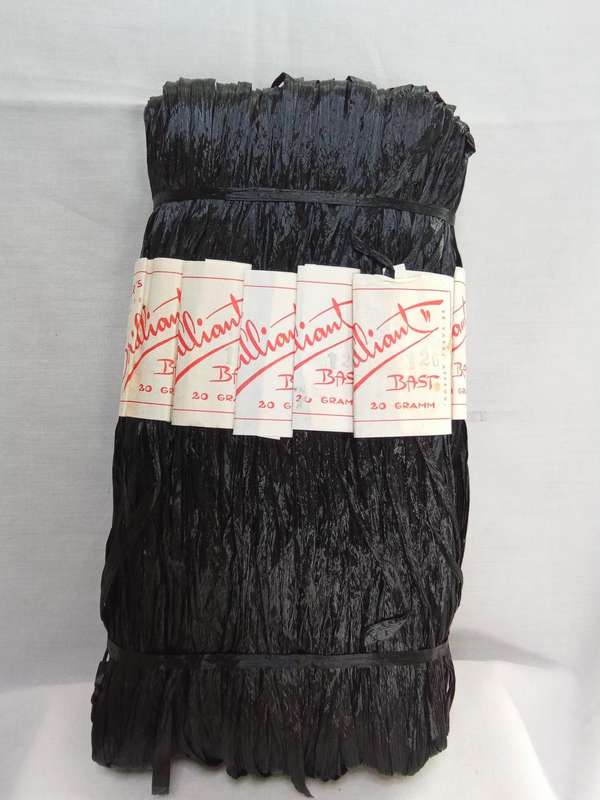 Vintage black synthetic raffia from Germany 10x20gr