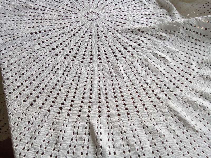 Stunning large white vintage hand crocheted round tablecloth