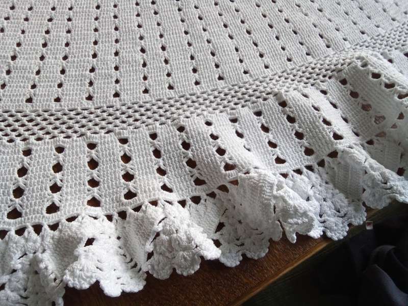 Stunning large white vintage hand crocheted round tablecloth