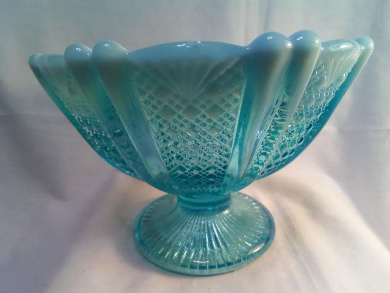 Davidson 1900's Blue Pearline Glass 'Richelieu' Bowl
