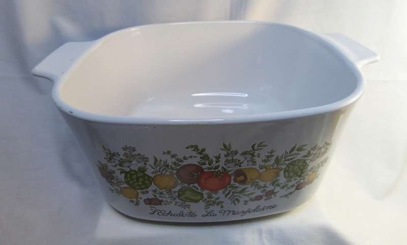 Vintage Corning ware Spice of life casserole dish A-3-B