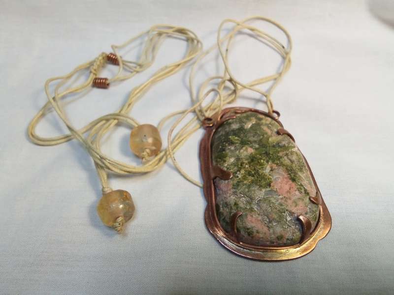 Stunning bulky hand made Unakite pendant