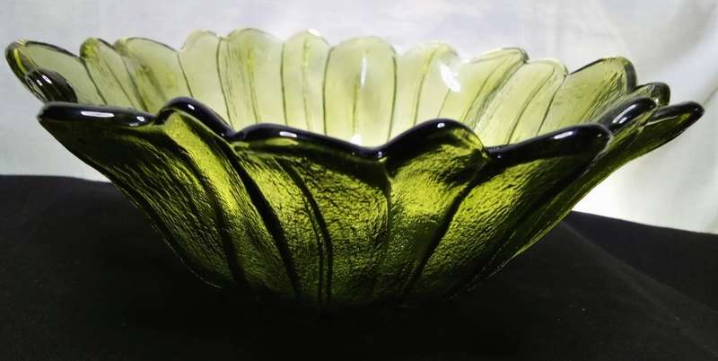 Vintage Indiana green glass candy dish
