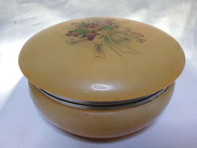 Vintage Italian Alabaster trinket box with hinged lid