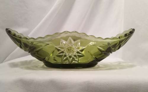 Beautiful Vintage green pressed glass bowl in perfect condition