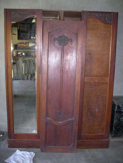ANTIQUE ART NOUVEAU WARDROBE for restoration or make use of the beautiful wood