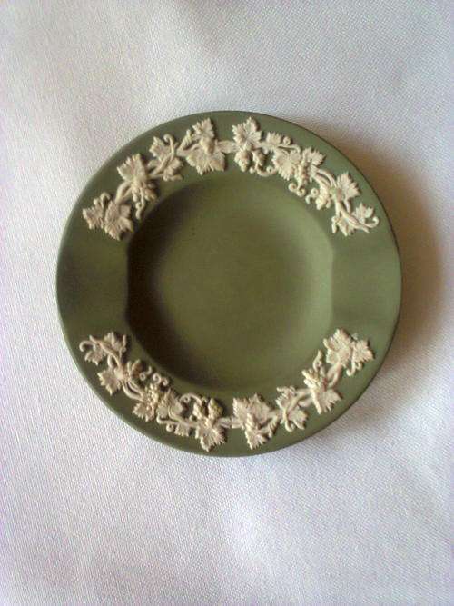 GREEN WEDGWOOD JASPERWARE ASHTRAY
