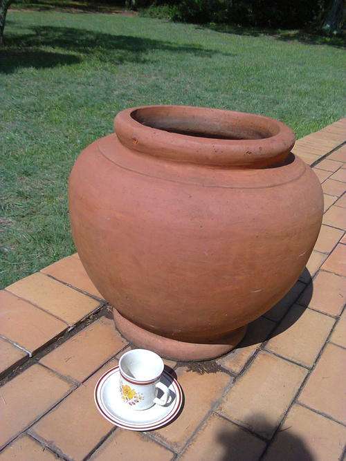 VINTAGE LARGE OLD CLAY TERRACOTTA POT, NO. 2  **Reduced to go**