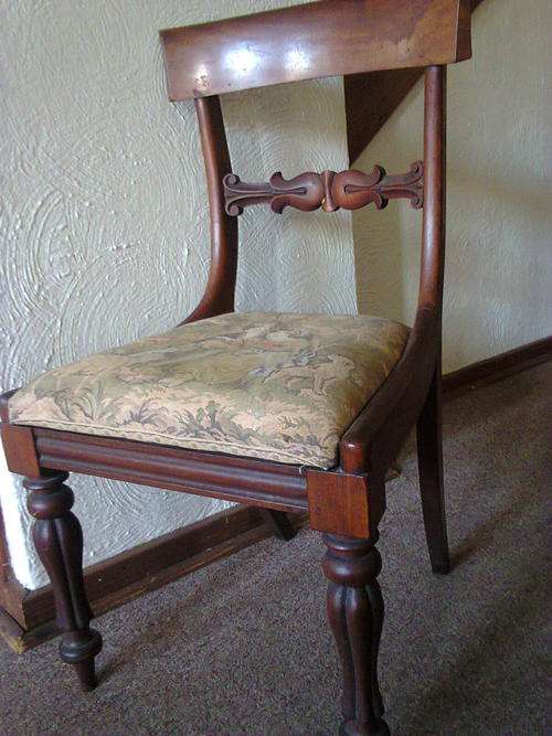 GENUINE ANTIQUE ENGLISH REGENCY CHAIR, HEAVY AND SOLID. Circa 1800 to 1830