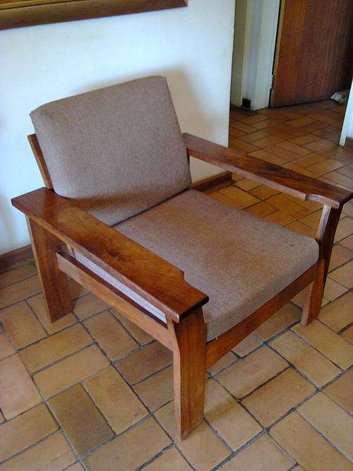 SOLID WOOD RETRO CHAIR