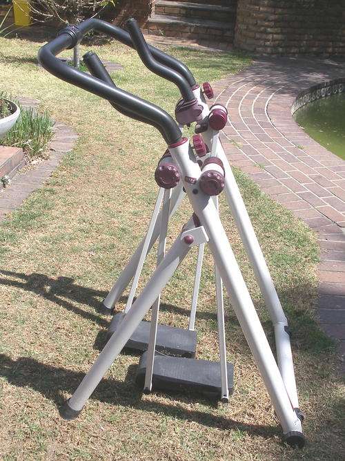 HEALTH WALKER EXERCISER. HOT!