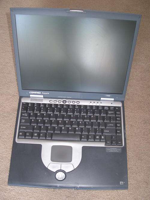 COMPAQ PRESARIO 1700 LAPTOP  +++REDUCED TO GO+++