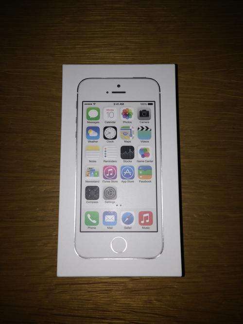 Apple iPhone 5s 16GB White & Silver Free Postage !!