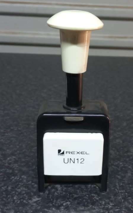 Rexel UN 12 Gothic Automatic Numbering Machine (4.5mm)(6 Wheels)(Black)