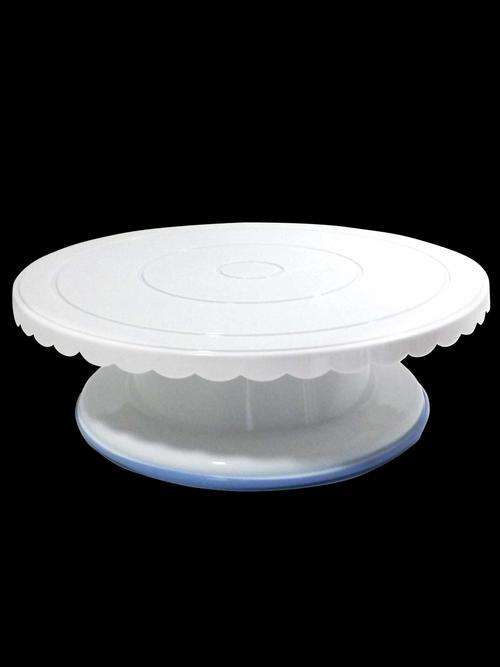 Revolving cake stand