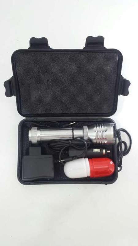 Only 5 available!!! Brilliant LED Torch   800M Distance