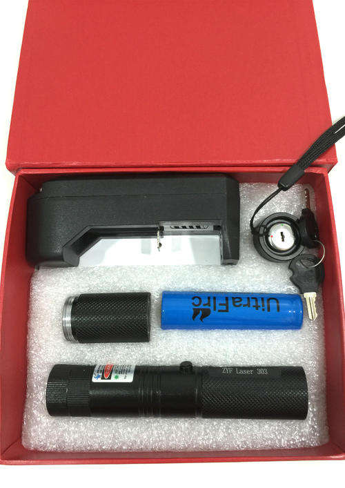 Green laser pointer  Material: hard aluminuum  ONLY 5 Avaialble