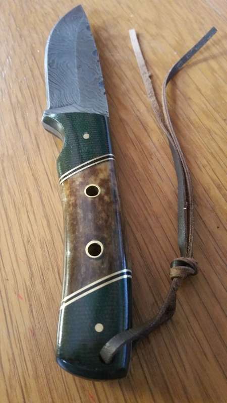 Hand Made Damascus Steel Knife